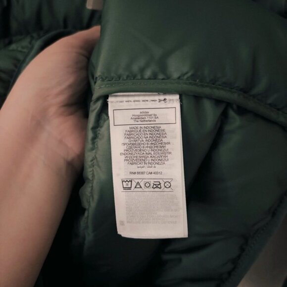 Adidas Essential Down Jacket Hiking Soccer Slim Fit HK4648 Men Size M - NWT - Picture 8 of 11
